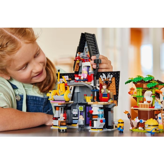 LEGO Minions Gru's Family Mansion