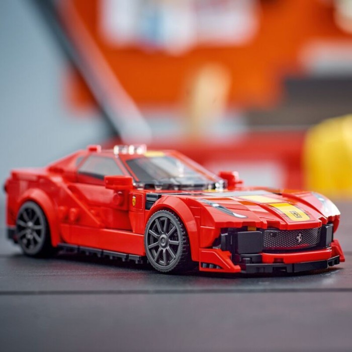 Lego Speed Champions Ferrari 812 Campetizione για 9+ ετών Lego Speed Champions Ferrari 812 Campetizione για 9+ ετών